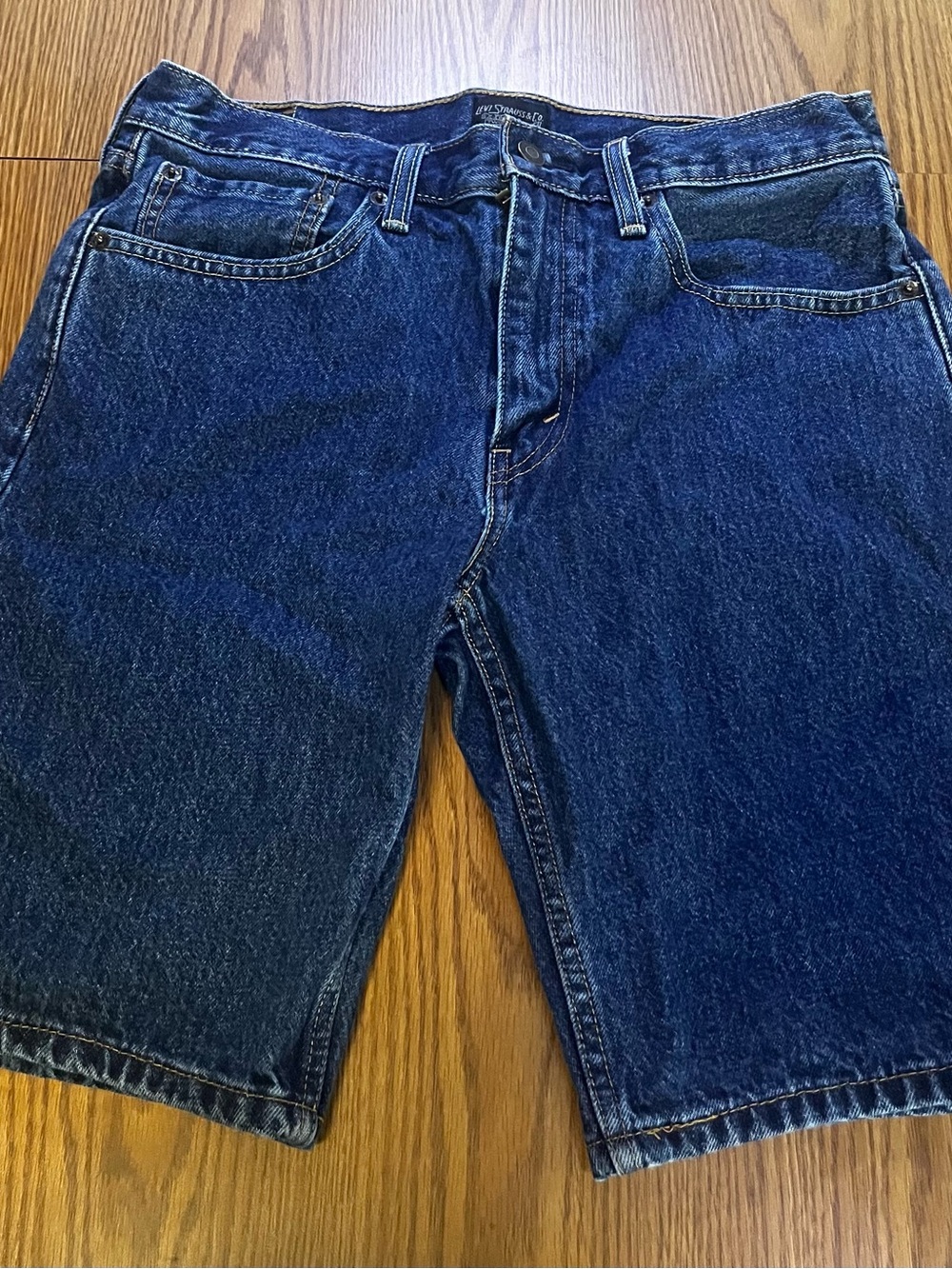 Levi Strauss & Co Classic Woman’s Denim Shorts - Dark Blue Size 32